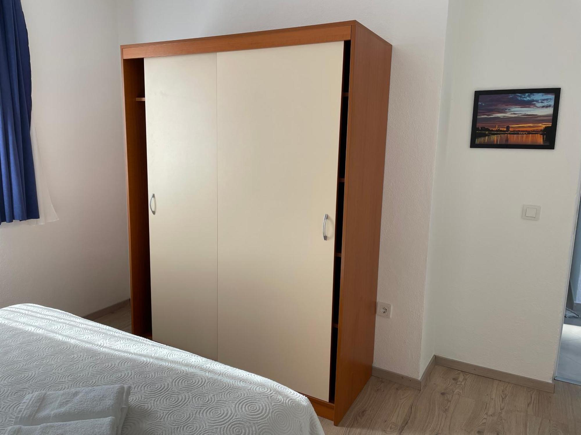 Apartments Angela Primosten Room photo
